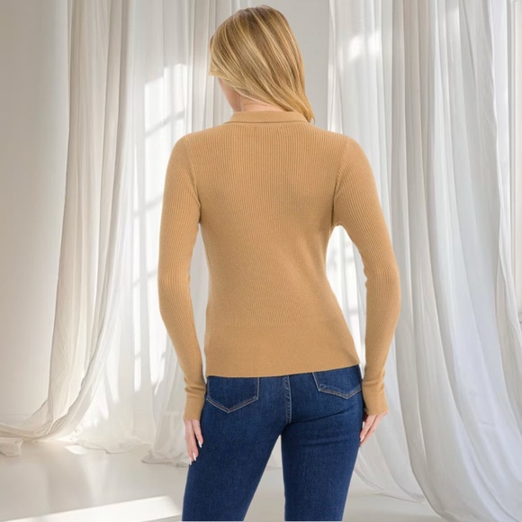 New In Ribbed Knit Stretch Top - Picture 4 of 6
